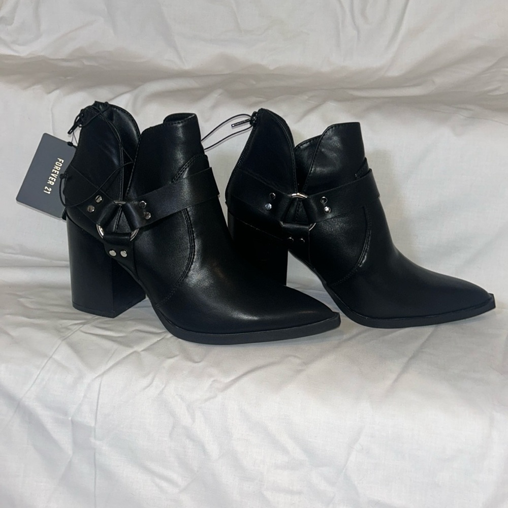booties with a point and heel  black and silver NWT